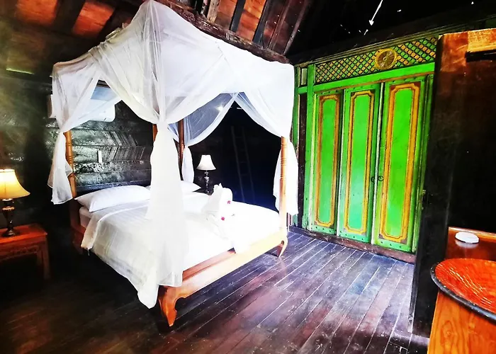 ベッド・アンド・ブレックファスト Le Petit Leon's Traditional Wooden House Tegallengah